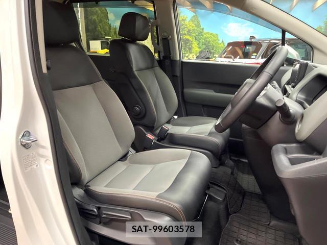 Honda FREED 2025-09 8647296-7