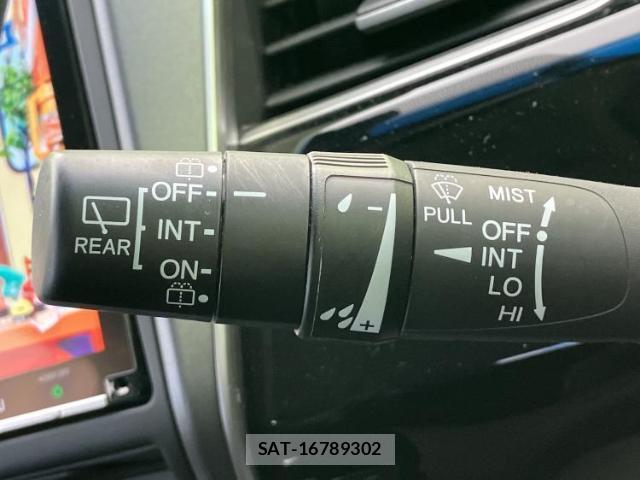 Honda FREED 2018-03 8647776-16