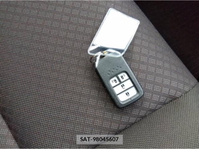 Honda FREED 2023-07 8649273-9