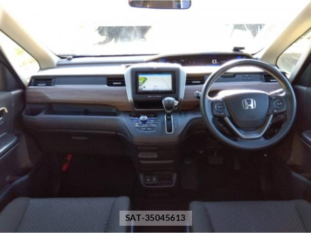 Honda FREED 2023-07 8649275-2