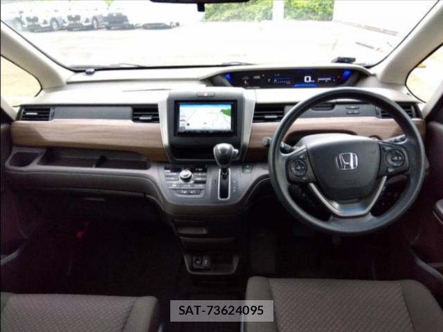 Honda FREED 2023-07 8649276-2