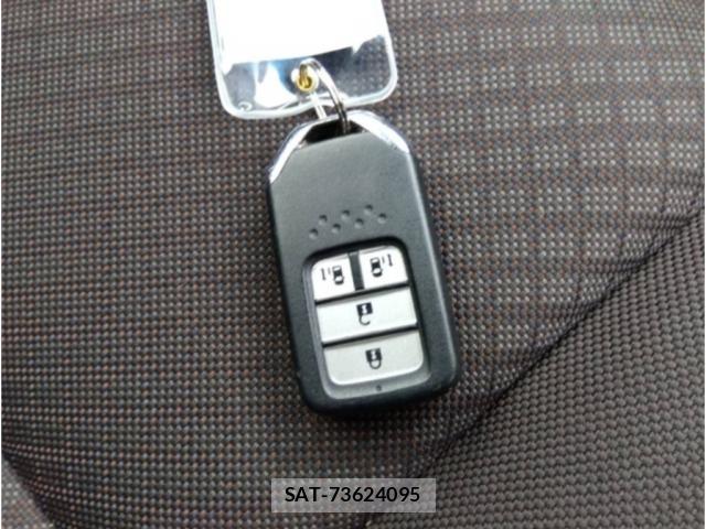 Honda FREED 2023-07 8649276-9