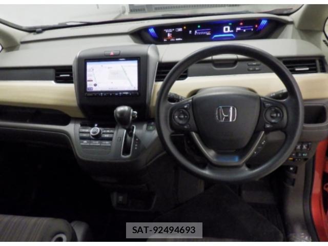 Honda FREED 2019-05 8650430-2
