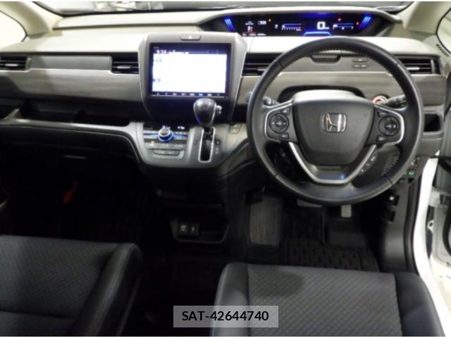 Honda FREED 2022-11 8650551-2
