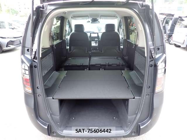 Honda FREED 2026-02 8651643-12