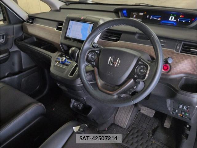 Honda FREED 2021-10 8652654-2