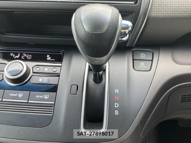 Honda FREED 2017-12 8653047-17