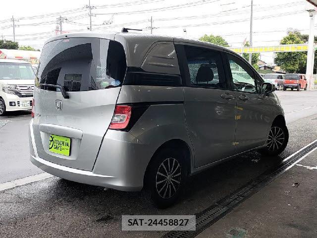 Honda FREED 2013-09 8653315-1
