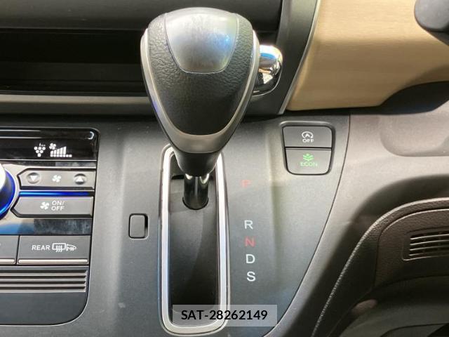 Honda FREED 2017-05 8653443-17