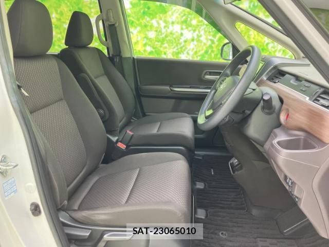 Honda FREED 2022-02 8653703-3