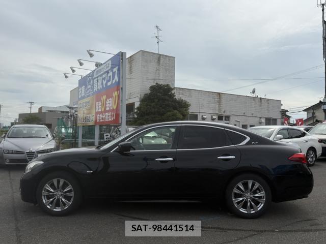 Nissan FUGA HYBRID 2012-03 8653140-2