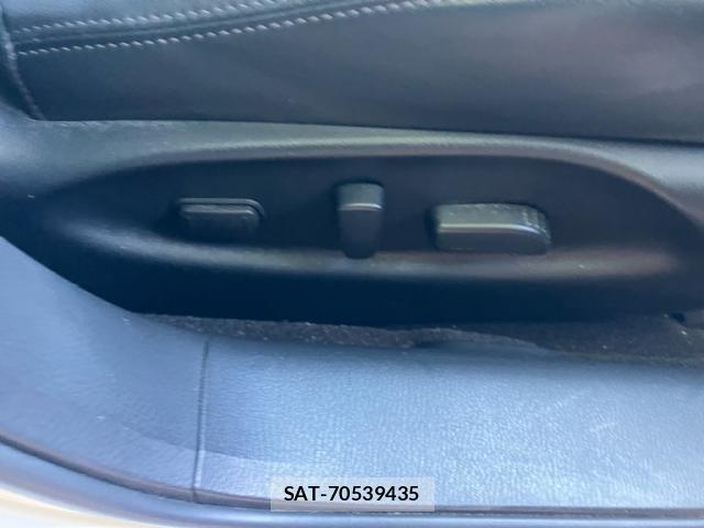 Nissan FUGA 2018-02 8652334-15