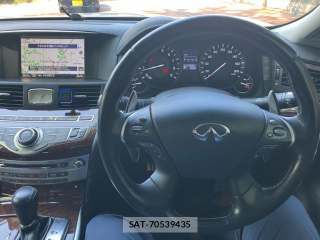 Nissan FUGA 2018-02 8652334-18