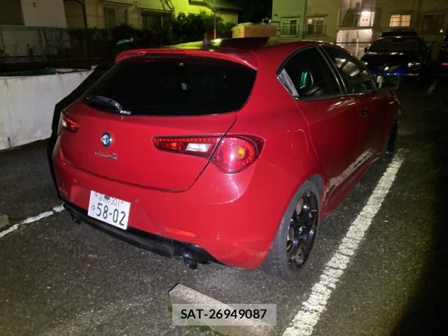 ALFA ROMEO GIULIETTA 2015-09 8648528-13