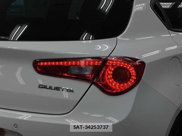 ALFA ROMEO GIULIETTA 2019-06 8653927-13