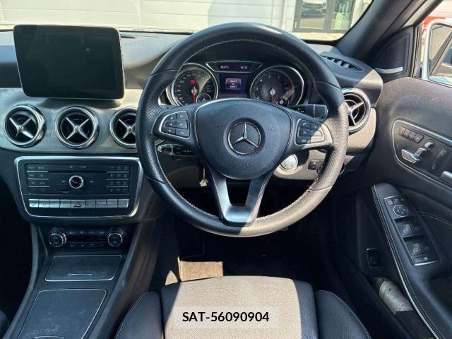 Mercedes Benz GLA-CLASS 2018-02 8649048-2