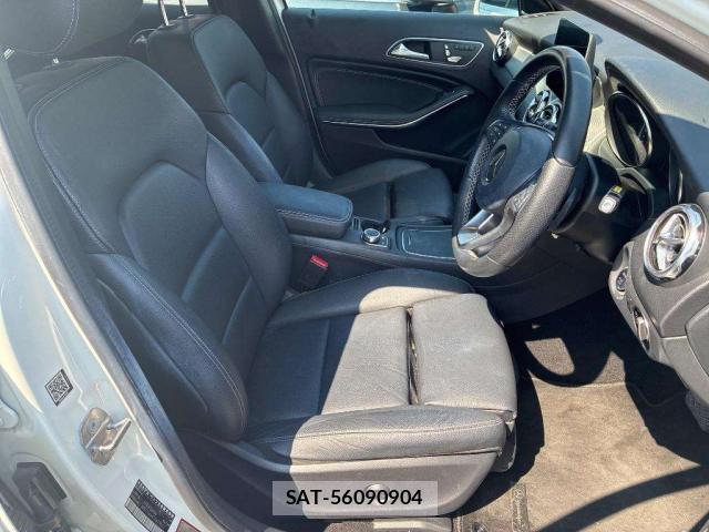 Mercedes Benz GLA-CLASS 2018-02 8649048-4