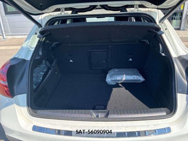 Mercedes Benz GLA-CLASS 2018-02 8649048-8