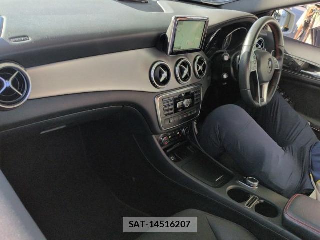 Mercedes Benz GLA-CLASS 2015-07 8652671-2