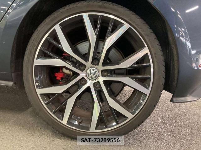 VolksWagen GOLF GTI 2019-03 8649078-6