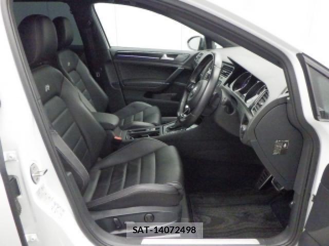 VolksWagen GOLF R VARIANT 2016-08 8647047-3