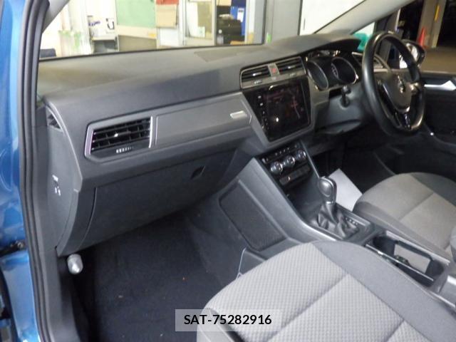 VolksWagen GOLF TOURAN 2017-12 8648878-2