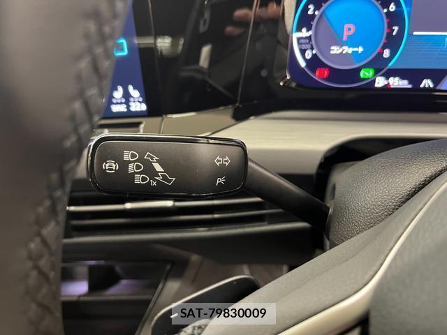 VolksWagen GOLF VARIANT 2021-10 8647912-13