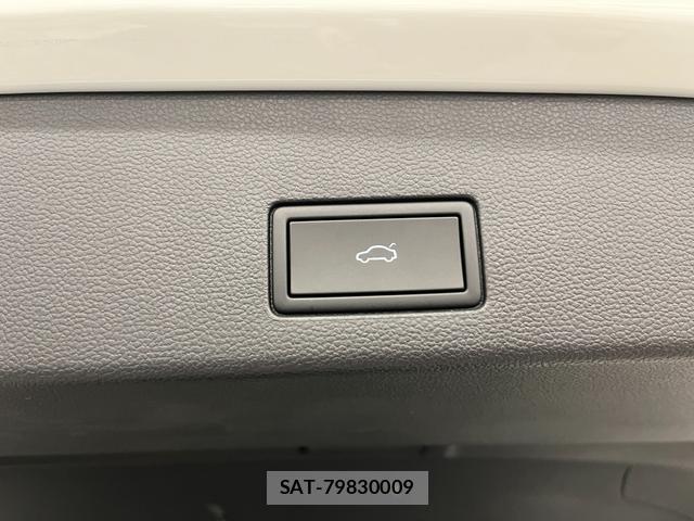 VolksWagen GOLF VARIANT 2021-10 8647912-6
