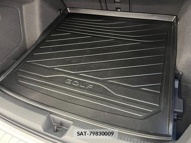 VolksWagen GOLF VARIANT 2021-10 8647912-9