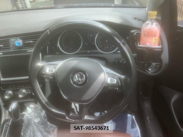 VolksWagen GOLF VARIANT 2014-09 8648474-8