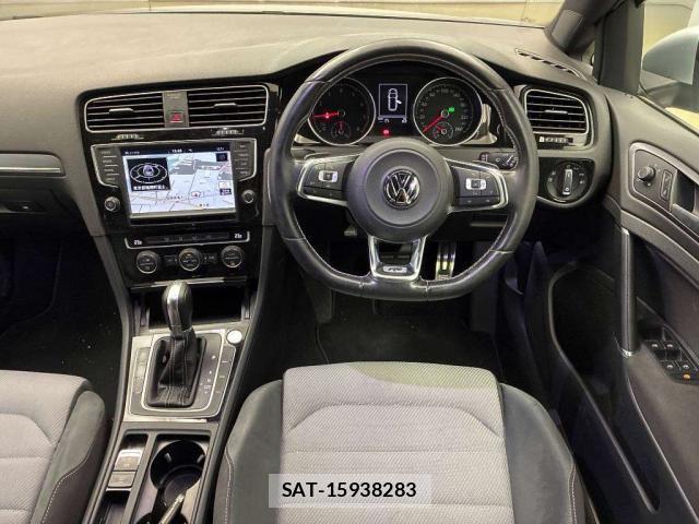 VolksWagen GOLF VARIANT 2016-06 8648903-2