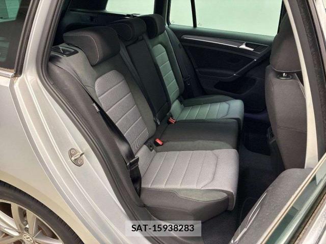 VolksWagen GOLF VARIANT 2016-06 8648903-6