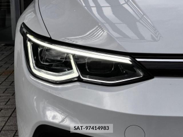 VolksWagen GOLF VARIANT 2022-02 8648974-2