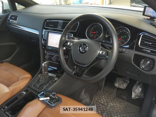 VolksWagen GOLF 2016-03 8647078-2