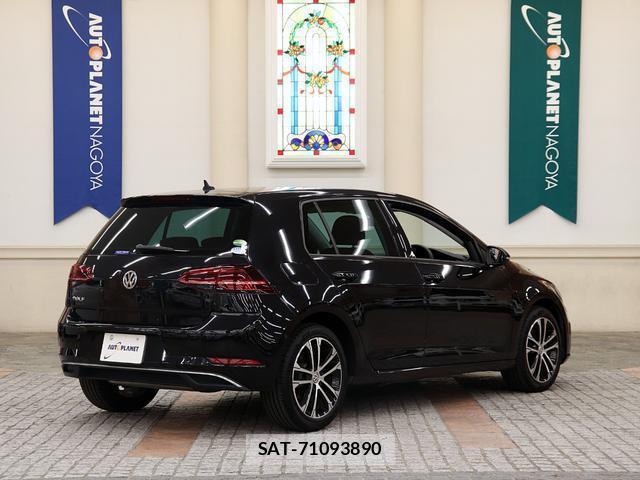 VolksWagen GOLF 2019-09 8647913-1