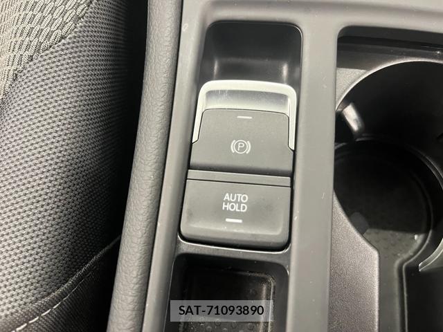 VolksWagen GOLF 2019-09 8647913-15