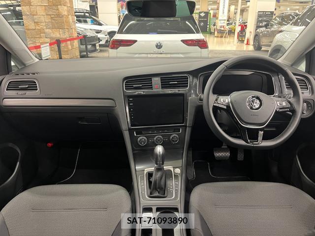 VolksWagen GOLF 2019-09 8647913-2