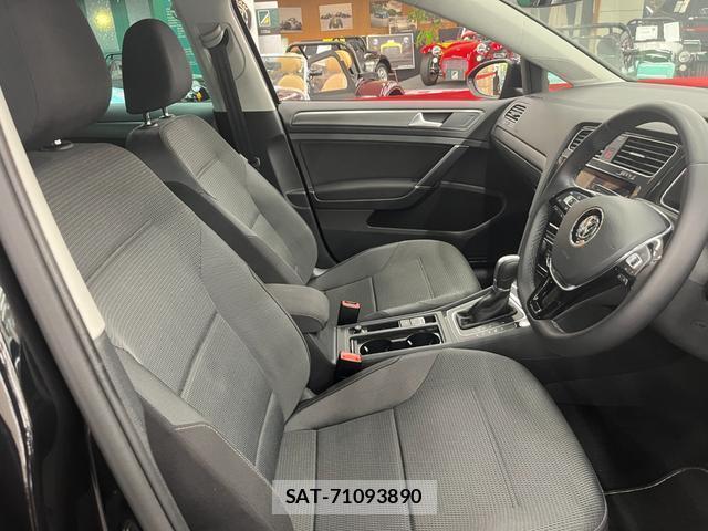 VolksWagen GOLF 2019-09 8647913-3