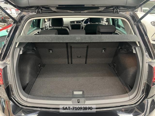 VolksWagen GOLF 2019-09 8647913-5