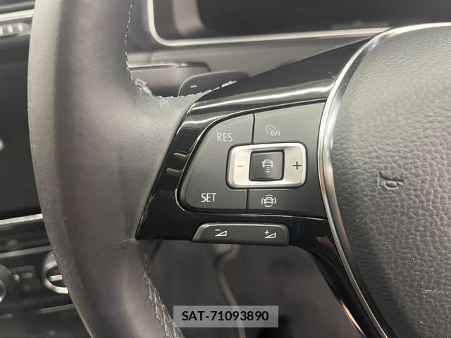 VolksWagen GOLF 2019-09 8647913-9