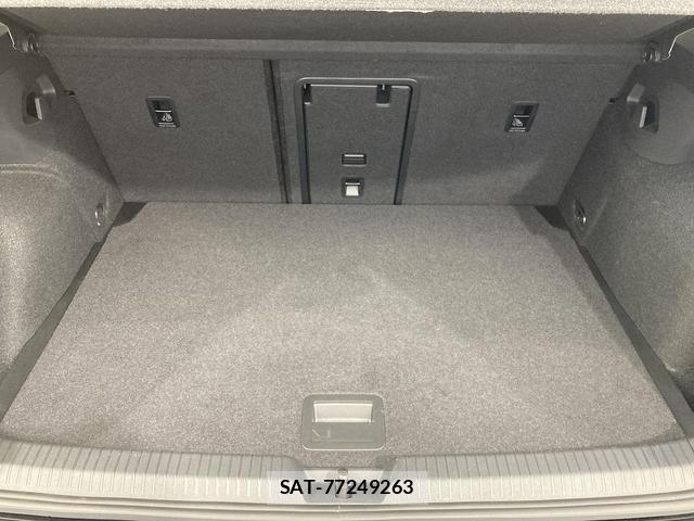 VolksWagen GOLF 2023-12 8652188-15
