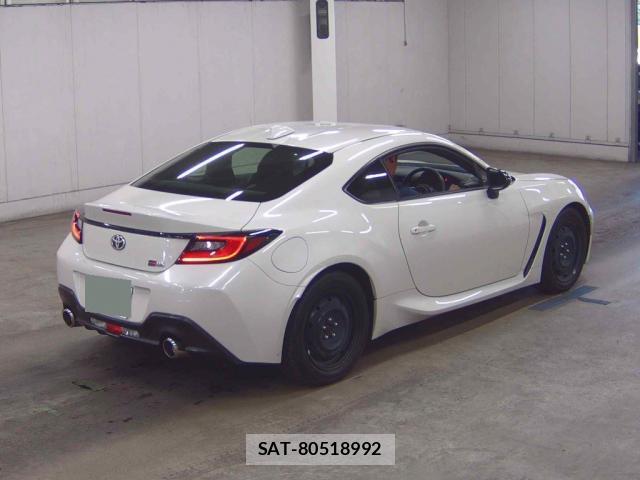 Toyota GR86 2022-05 8647180-4