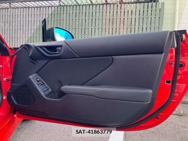 Toyota GR86 2024-06 8653056-12