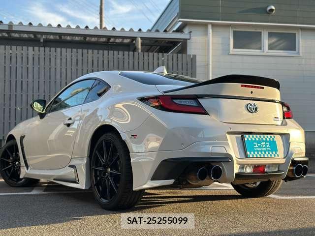Toyota GR86 2024-06 8653063-1