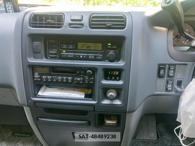 Toyota GRANVIA 1997-09 8649329-15