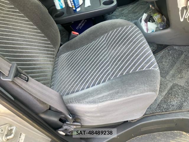 Toyota GRANVIA 1997-09 8649329-8