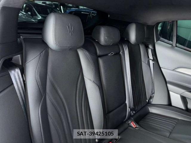 Maserati Grecale 2023-09 8647033-4