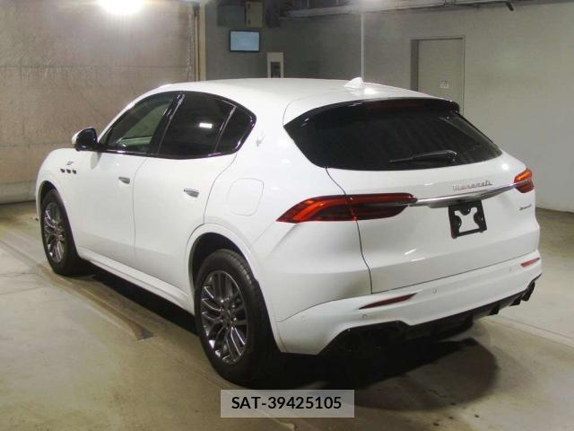 Maserati Grecale 2023-09 8647033-7