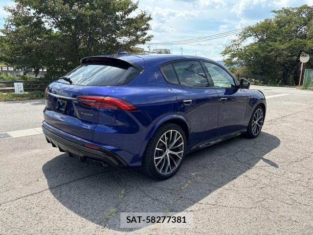 Maserati Grecale 2023-03 8650096-15