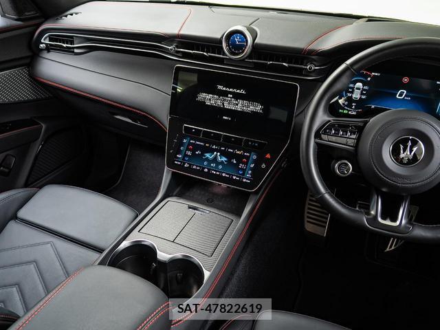 Maserati Grecale 2023-11 8651096-12